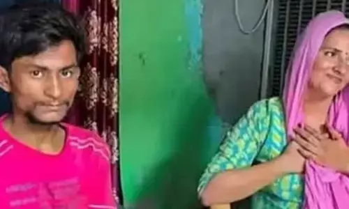 जाने सीमा हैदर रख रही है किसके लिए उपवास?सचिन नहीं बल्कि इस बार इसके लिए रखा है व्रत! जाने सीमा हैदर रख रही है किसके लिए उपवास?सचिन नहीं बल्कि इस बार इसके लिए रखा है व्रत!