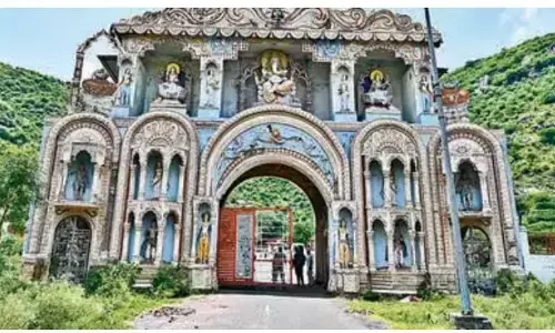 नूंह: हिंदू समूहों का कहना है कि अनुमति नहीं होने के बावजूद 28 अगस्त को यात्रा रहेगी जारी नूंह: हिंदू समूहों का कहना है कि अनुमति नहीं होने के बावजूद 28 अगस्त को यात्रा रहेगी जारी
