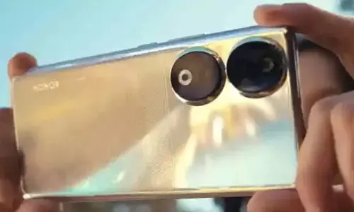 Honour के सीईओ ने इस फोन को लेकर किया ऐसा खुलासा कि आप भी इस फोन को खरीदने पर हो जाएंगे मजबूर Honour के सीईओ ने इस फोन को लेकर किया ऐसा खुलासा कि आप भी इस फोन को खरीदने पर हो जाएंगे मजबूर