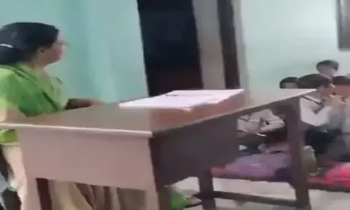 जितने भी मुस्लिम बच्चे हैं..., यूपी टीचर ने उकसाया  बच्चों को वीडियो हुआ वायरल