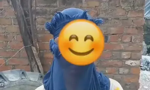 झाड फूंक के नाम पर किशोरी को हवस का शिकार बनाता रहा तांत्रिक, लड़की गर्भवती हुई तो खिला दी दवाई झाड फूंक के नाम पर किशोरी को हवस का शिकार बनाता रहा तांत्रिक, लड़की गर्भवती हुई तो खिला दी दवाई