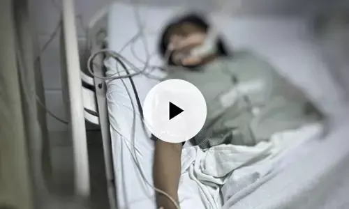 गाजियाबाद में 19 साल की महिला सुरक्षा कर्मी के साथ दरिंदगी की हदे पार, तीन लोगो ने घंटो तक बनाया हवस का शिकार गाजियाबाद में 19 साल की महिला सुरक्षा कर्मी के साथ दरिंदगी की हदे पार, तीन लोगो ने घंटो तक बनाया हवस का शिकार