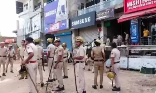 विहिप ने अधिकारियों की नमंजूरी के बावजूद ब्रज मंडल यात्रा की बनाई योजना विहिप ने अधिकारियों की नमंजूरी के बावजूद ब्रज मंडल यात्रा की बनाई योजना