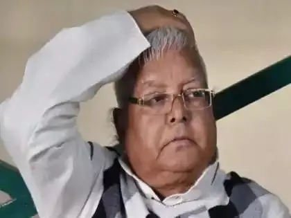 JDU विधायक गोपाल मंडल की टिप्पड़ी, लालू जी किडनी ट्रांसप्लांट के बाद थोड़ा पागल हो गए है JDU विधायक गोपाल मंडल की टिप्पड़ी, लालू जी किडनी ट्रांसप्लांट के बाद थोड़ा पागल हो गए है