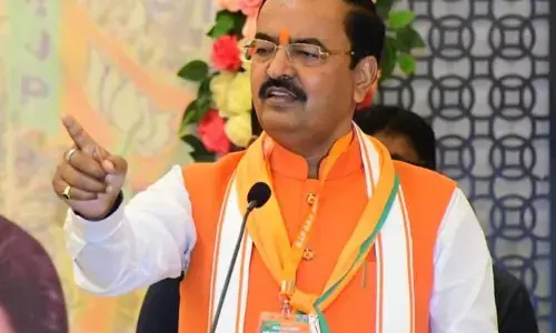 Deputy CM Keshav Prasad said war continues between Akhilesh and Shivpal Deputy CM Keshav Prasad said war continues between Akhilesh and Shivpal