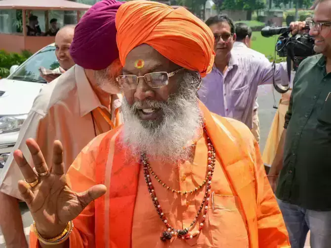 MP Sakshi Maharaj gave a big statement about Muslims