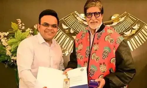 BCCI की तरफ से सदी के महानायक अमिताभ बच्चन को मिला क्रिकेट विश्व कप 2023 का गोल्डन टिकट BCCI की तरफ से सदी के महानायक अमिताभ बच्चन को मिला क्रिकेट विश्व कप 2023 का गोल्डन टिकट