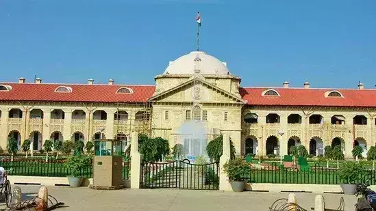 Allahabad High Court approves live in relationship Allahabad High Court approves live in relationship