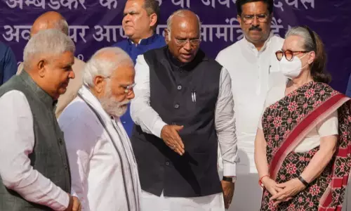 संसद का विशेष सत्र: पर्दे में रहने दो!