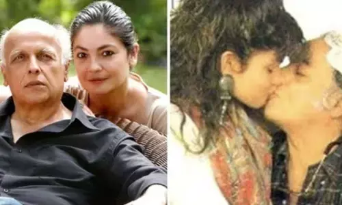 पूजा भट्ट और महेश भट्ट के किसिंग सीन को लेकर पूजा ने कहा- इसका कोई दुःख नहीं है