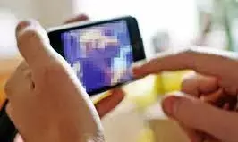 निजी तौर पर पोर्न देखना अश्लीलता का अपराध नहीं होगा: केरल हाईकोर्ट का बड़ा फैसला