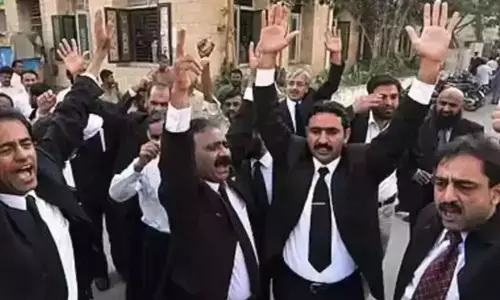 Lawyers strike ends in UP Yogi government accepts all demands Lawyers strike ends in UP Yogi government accepts all demands