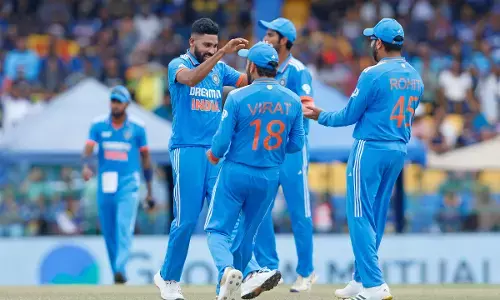 Asia Cup Final LIVE : एशिया कप फाइनल में श्रीलंका ने भारत को 51 रनों का दिया लक्ष्य, सिराज ने चटकाए 6 विकेट
