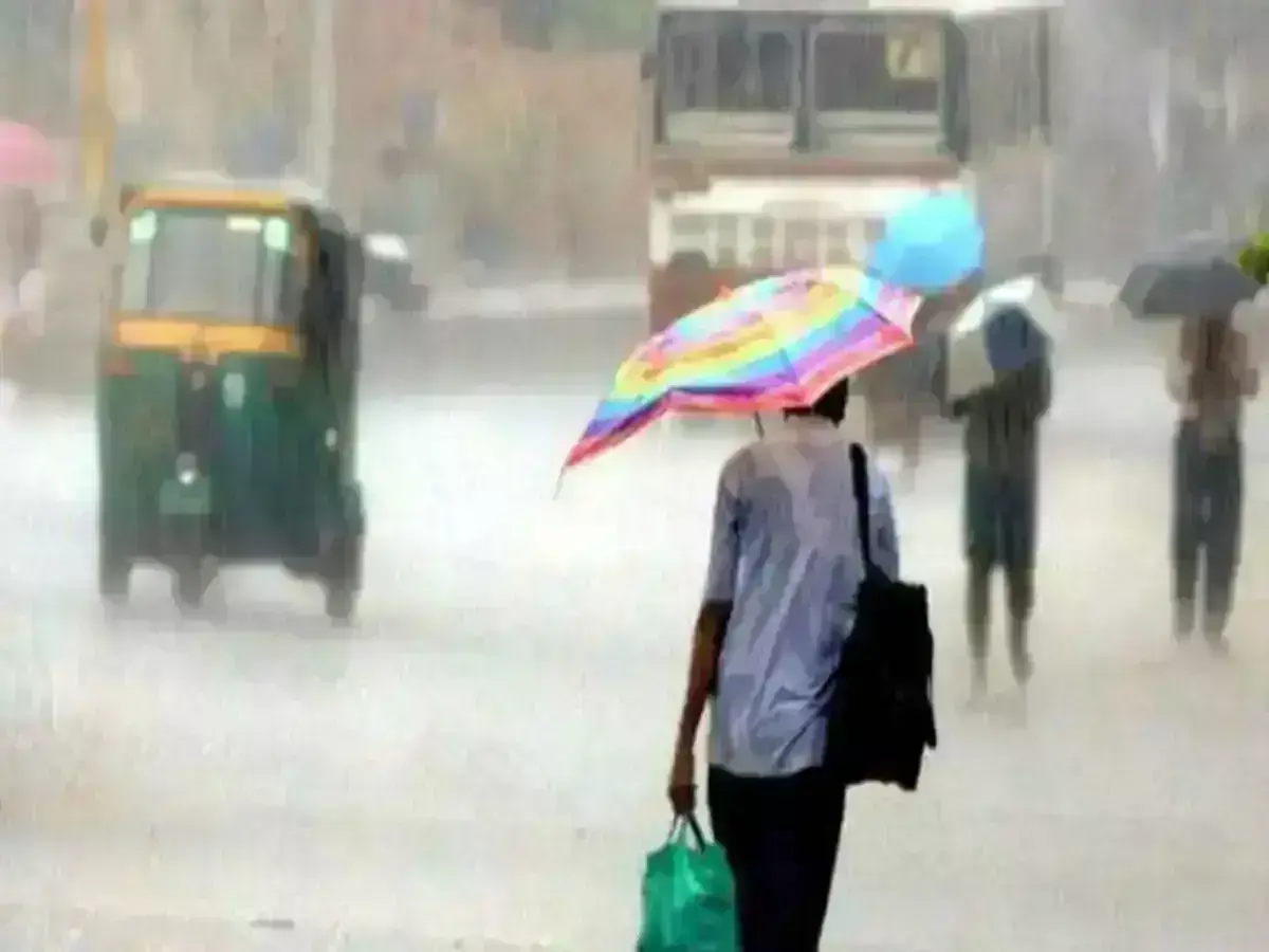 Know the chances of rain in these areas in UP for the next four days Updates Know the chances of rain in these areas in UP for the next four days Updates