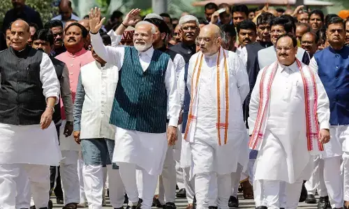 नारी शक्ति वंदन अधिनियम के मसौदे पर चौतरफा घिरी भाजपा सरकार, पार्टी में खिलाफत के सुर! नारी शक्ति वंदन अधिनियम के मसौदे पर चौतरफा घिरी भाजपा सरकार, पार्टी में खिलाफत के सुर!