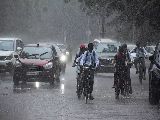 There will be rain in many districts of UP today, know how the weather will be