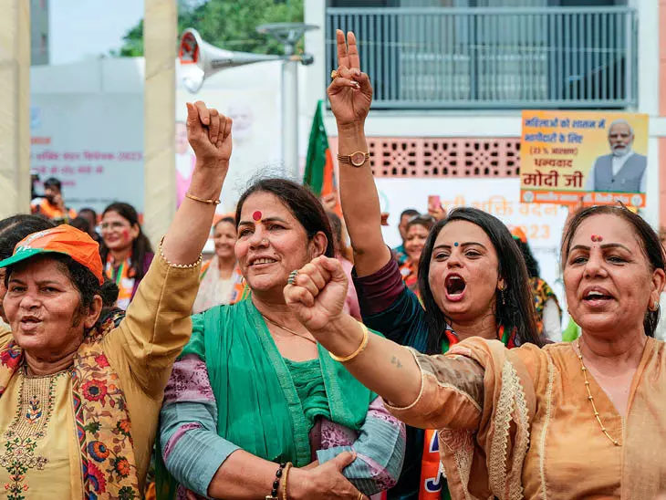 कांग्रेस का महिला सशक्तिकरण, भाजपा के लिए बढ़ी टेंशन!
