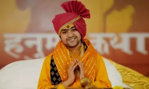 Dhirendra Krishna Shastri will come to UP today and will also talk to the devotees Dhirendra Krishna Shastri will come to UP today and will also talk to the devotees