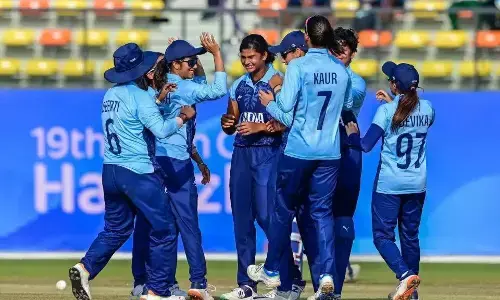 Asian Games Final 2023 : एशियाड विमेंस क्रिकेट में गोल्ड जीत भारत ने रचा इतिहास, फाइनल में श्रीलंका को 19 रन से हराया Asian Games Final 2023 : एशियाड विमेंस क्रिकेट में गोल्ड जीत भारत ने रचा इतिहास, फाइनल में श्रीलंका को 19 रन से हराया