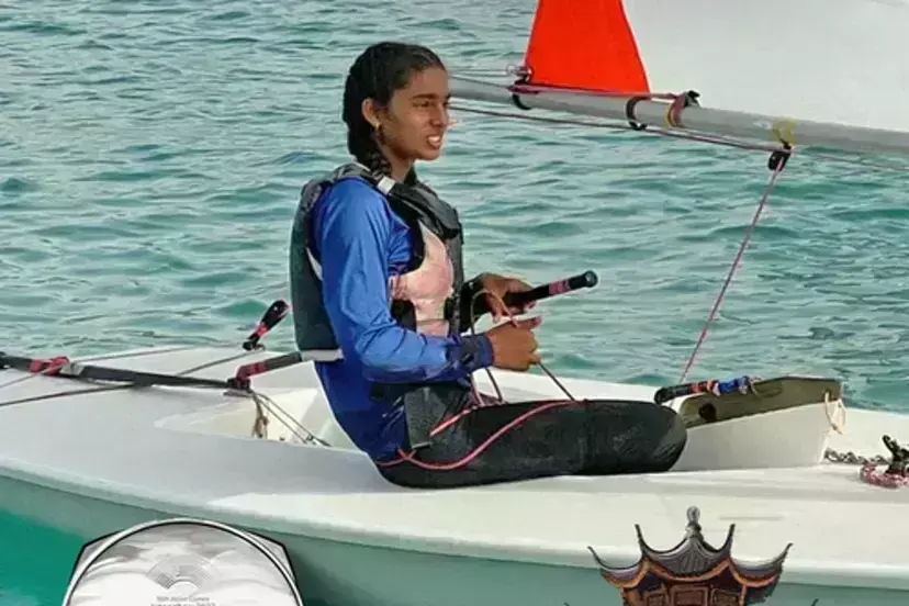 17 साल की नेहा ठाकुर ने रचा इतिहास, रजत पदक जीत कर किसान की बेटी ने बढ़ाया मान 17 साल की नेहा ठाकुर ने रचा इतिहास, रजत पदक जीत कर किसान की बेटी ने बढ़ाया मान