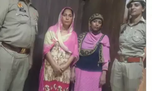 गाजियाबाद में सीएम योगी आदित्यनाथ की कन्या विवाह योजना को सरकारी अफसर की कालाबाजारी ने लगाया पलीता, दो महिला हुई गिरफ्तार