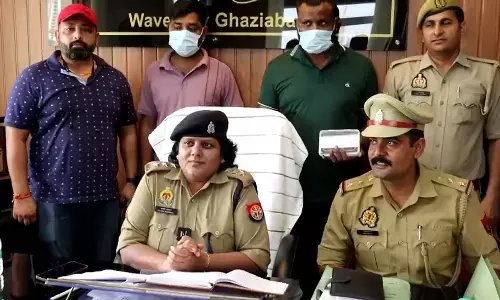 फ्लिपकार्ट के डिलीवरी बॉय से बाइक सहित लूटे गए माल समेत पुलिस ने दो आरोपी किए गिरफ्तार फ्लिपकार्ट के डिलीवरी बॉय से बाइक सहित लूटे गए माल समेत पुलिस ने दो आरोपी किए गिरफ्तार