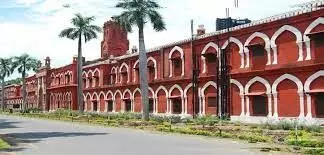 Bullets fired in AMU, dispute broke out between group of students, 3 injured