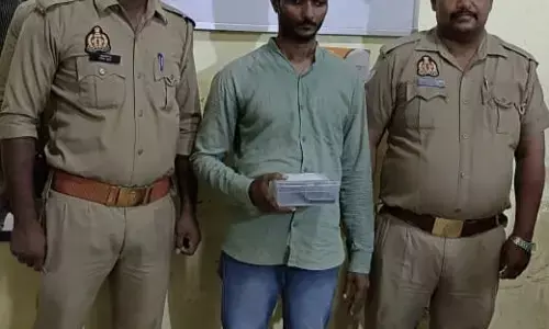 सिर पर जालीदार टोपी और मुँह पर कपड़ा बांधकर की लूट,  पुलिस मुस्लिम इलाकों मे तलाश करती रही बदमाश, CCTV देखा तो निकला प्रमोद! सिर पर जालीदार टोपी और मुँह पर कपड़ा बांधकर की लूट,  पुलिस मुस्लिम इलाकों मे तलाश करती रही बदमाश, CCTV देखा तो निकला प्रमोद!