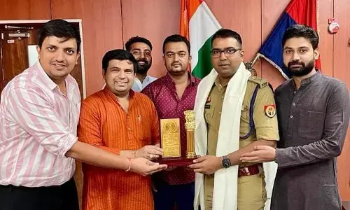 जनता की सेवा में अव्वल आने पर एसीपी रजनीश वर्मा को मिला नोवरा सम्मान जनता की सेवा में अव्वल आने पर एसीपी रजनीश वर्मा को मिला नोवरा सम्मान