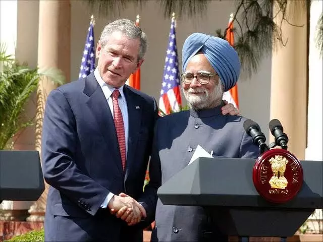 इंडो-US न्यूक्लियर डील हुई थी 2005 में लेकिन लेकिन USA अभी तक हमको न्यूक्लियर सप्लायर ग्रुप याने NSG का मेम्बर नही बनवा पाया