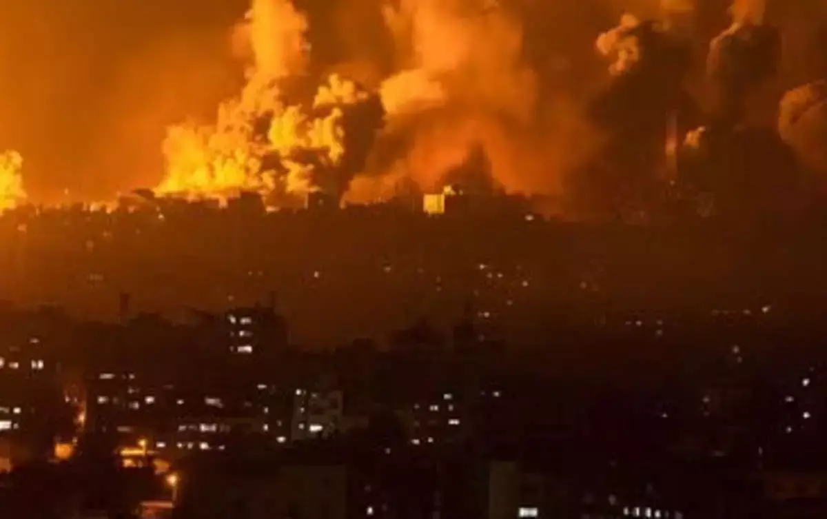 इजराइल का गाज़ा पर रातभर टूटा कहर, गोलीबारी से रातभर में 70 लोगों की मौत इजराइल का गाज़ा पर रातभर टूटा कहर, गोलीबारी से रातभर में 70 लोगों की मौत