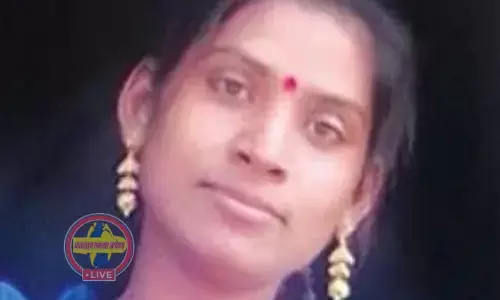 कुंडे से लटका मिला शिक्षिका का शव