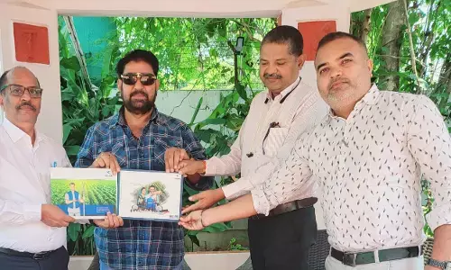 आंध्रप्रदेश सरकार के कृषि सलाहकार व कृषि तकनीक विशेषज्ञों का दल पहुंचा मां दंतेश्वरी हर्बल फार्म कोंडागांव, आंध्रप्रदेश सरकार के कृषि सलाहकार व कृषि तकनीक विशेषज्ञों का दल पहुंचा मां दंतेश्वरी हर्बल फार्म कोंडागांव,