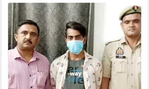 गाजियाबाद का सुपर अय्याश चोर अरेस्ट: रेस्टोरेंट मे खाना बनाने का काम करता हैं युवक,इंटरनेट पर लड़कियां फंसाकर करता था अय्याशी गाजियाबाद का सुपर अय्याश चोर अरेस्ट: रेस्टोरेंट मे खाना बनाने का काम करता हैं युवक,इंटरनेट पर लड़कियां फंसाकर करता था अय्याशी