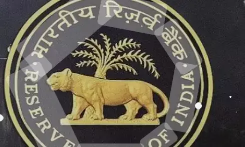 RBI ने की कड़ी कार्यवाही, ICICI और कोटक महिंद्रा बैंक पर लगाया करोड़ों का जुर्माना