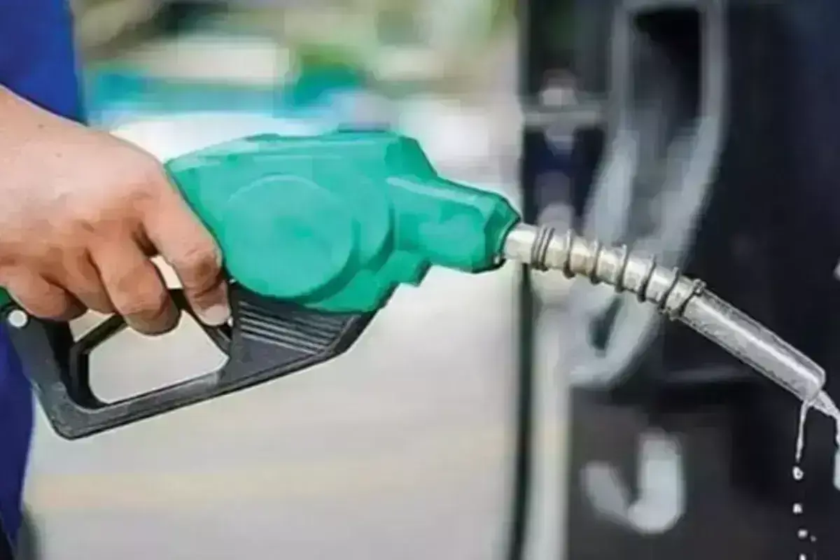 अंतरराष्ट्रीय बाजार में कच्चा तेल पहुंचा 90 डॉलर के पार, जानिए किन शहरों में बदले पेट्रोल- डीजल के दाम अंतरराष्ट्रीय बाजार में कच्चा तेल पहुंचा 90 डॉलर के पार, जानिए किन शहरों में बदले पेट्रोल- डीजल के दाम