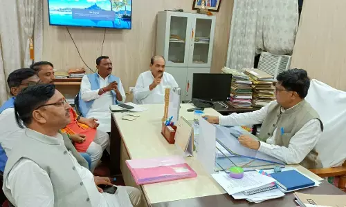 शिक्षामित्रों के मानदेय वृद्धि की बात को शासन ने स्वीकारा, कमेटी गठित कर जल्द मिलेगी राहत शिक्षामित्रों के मानदेय वृद्धि की बात को शासन ने स्वीकारा, कमेटी गठित कर जल्द मिलेगी राहत