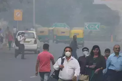 दिल्ली की हवा हुई दूषित AQI पहुंचा 221 के पार, जानिए अगले 6 दिन का हाल