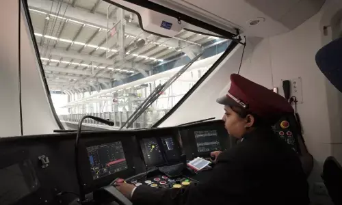 Namo Bharat Regional Rapid Train की महिलाओं के हाथ में कमान, टिकटिंग के 4 ऑप्शन देखें रेट लिस्ट Namo Bharat Regional Rapid Train की महिलाओं के हाथ में कमान, टिकटिंग के 4 ऑप्शन देखें रेट लिस्ट