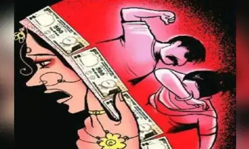 दहेज के लिए की थी हत्या: सेवानिवृत्त दरोगा ससुर और पति समेत चार को 10 वर्ष का हुआ कारावास दहेज के लिए की थी हत्या: सेवानिवृत्त दरोगा ससुर और पति समेत चार को 10 वर्ष का हुआ कारावास