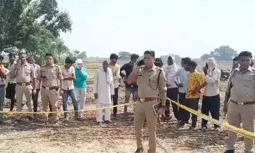 जमीन के विवाद में दादी और सौतेले चाचा की हत्या, हमलावरों ने दौड़ा-दौड़ाकर मारी गोली जमीन के विवाद में दादी और सौतेले चाचा की हत्या, हमलावरों ने दौड़ा-दौड़ाकर मारी गोली