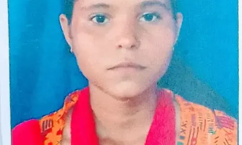 डेंगू ने ली एक और बच्ची की जान, हरदोई में तेजी से फैल रहा है डेंगू डेंगू ने ली एक और बच्ची की जान, हरदोई में तेजी से फैल रहा है डेंगू