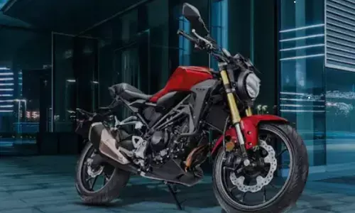 Tech News: Honda ने लांच की अपनी पावरफुल बाइक, जानिए क्या होंगे फीचर्स Tech News: Honda ने लांच की अपनी पावरफुल बाइक, जानिए क्या होंगे फीचर्स