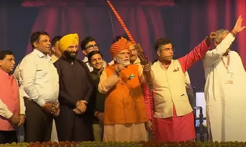 PM Modi On Vijayadashami asked the countrymen to take 10 resolutions, know what they are. PM Modi On Vijayadashami asked the countrymen to take 10 resolutions, know what they are.