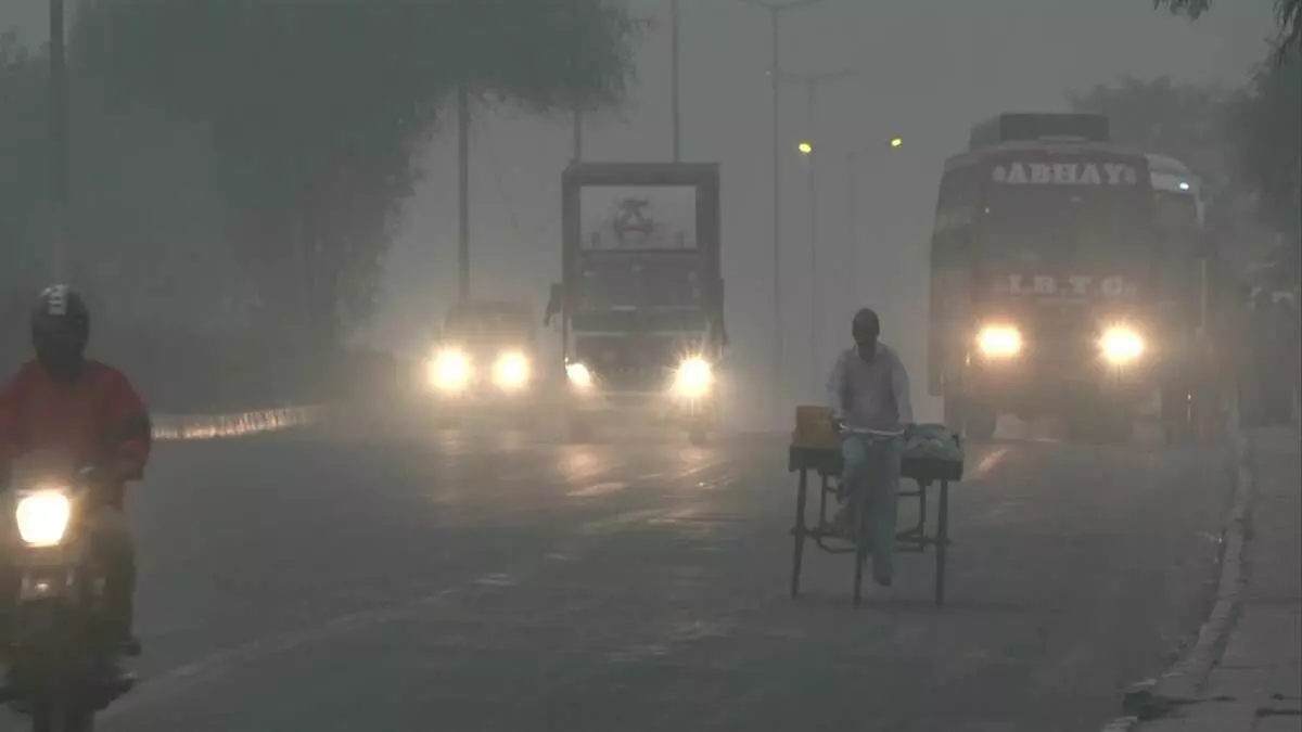 Fog in Delhi UP and clouds will rain in these states, know IMDs report