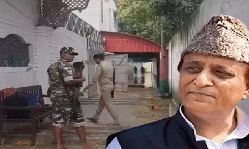 Income tax raid on the houses of Azam Khans close relatives Income tax raid on the houses of Azam Khans close relatives