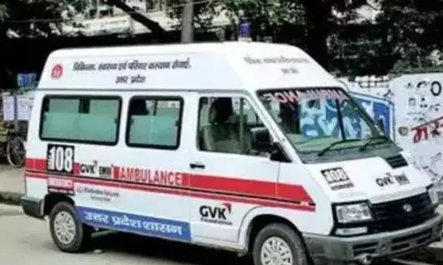 UP News: VIP मूवमेंट के कारण ट्रैफिक पुलिसकर्मी ने रोकी एंबुलेंस, DCP ट्रैफिक ने की कार्यवाही UP News: VIP मूवमेंट के कारण ट्रैफिक पुलिसकर्मी ने रोकी एंबुलेंस, DCP ट्रैफिक ने की कार्यवाही