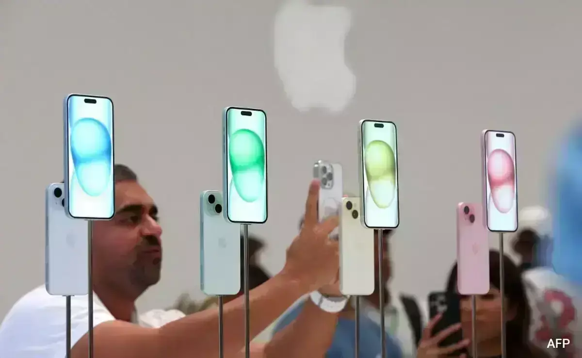 TATA ग्रुप इंडिया में बनाएगा iphone, IT मंत्री ने ट्वीट कर दी जानकारी, मिली मंजूरी TATA ग्रुप इंडिया में बनाएगा iphone, IT मंत्री ने ट्वीट कर दी जानकारी, मिली मंजूरी