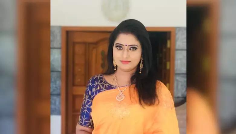 फिल्म जगत से बुरी खबर: इस मशहूर एक्ट्रेस ने किया सुसाइड, घर में लटका मिला शव, कुछ ही घंटों पहले की थी पोस्ट फिल्म जगत से बुरी खबर: इस मशहूर एक्ट्रेस ने किया सुसाइड, घर में लटका मिला शव, कुछ ही घंटों पहले की थी पोस्ट