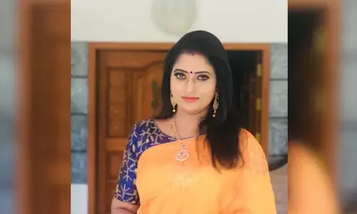 फिल्म जगत से बुरी खबर: इस मशहूर एक्ट्रेस ने किया सुसाइड, घर में लटका मिला शव, कुछ ही घंटों पहले की थी पोस्ट फिल्म जगत से बुरी खबर: इस मशहूर एक्ट्रेस ने किया सुसाइड, घर में लटका मिला शव, कुछ ही घंटों पहले की थी पोस्ट